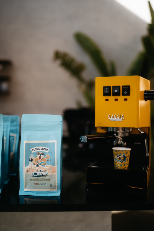 Café Selfmeet Oficial – Collab Banana Billy - Imagem 4
